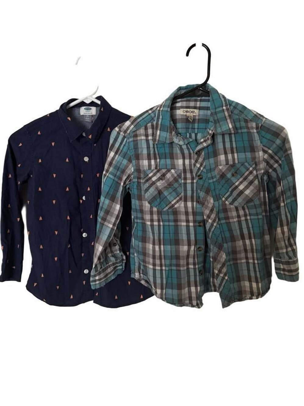 Set of 2 boys button up shirts Size 6-7